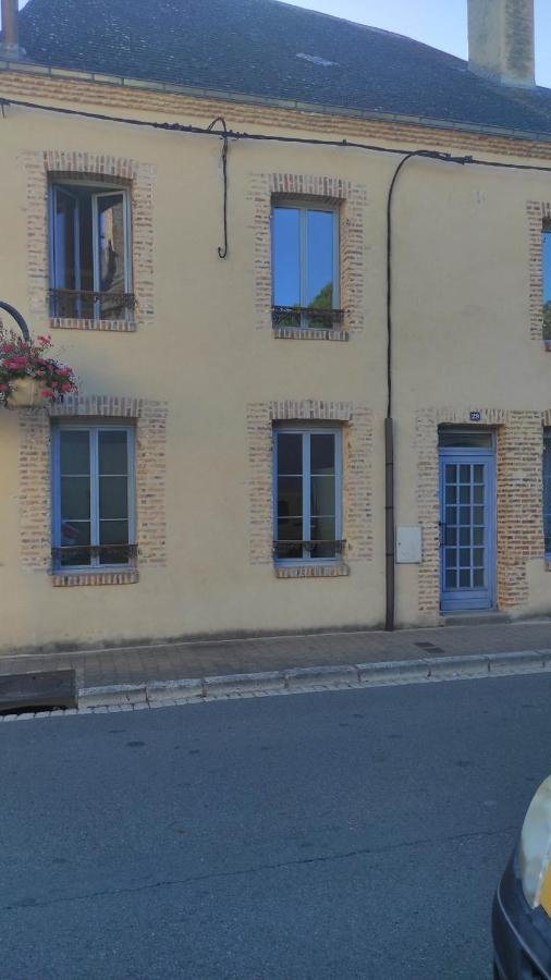 Aubigny Sur Nere Aparthotel Exterior foto